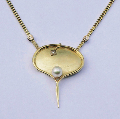 Collier, oval